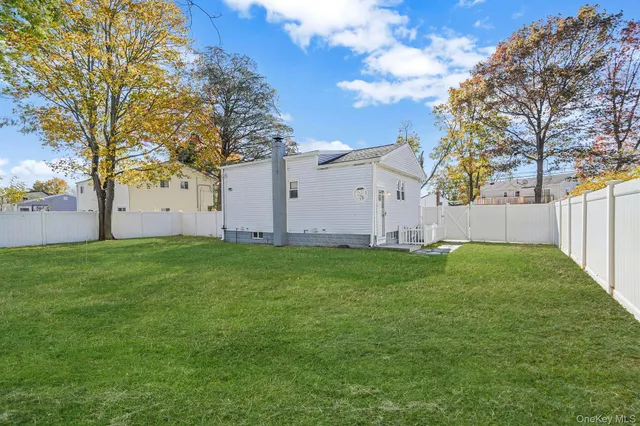 $499,000 | 59 Nevada Road, West Babylon, NY 11704