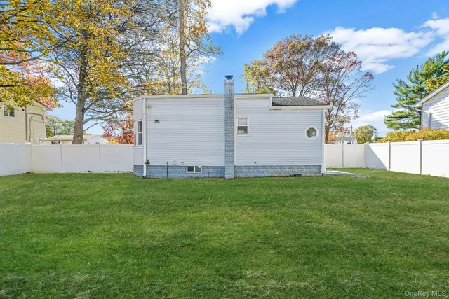 $499,000 | 59 Nevada Road, West Babylon, NY 11704