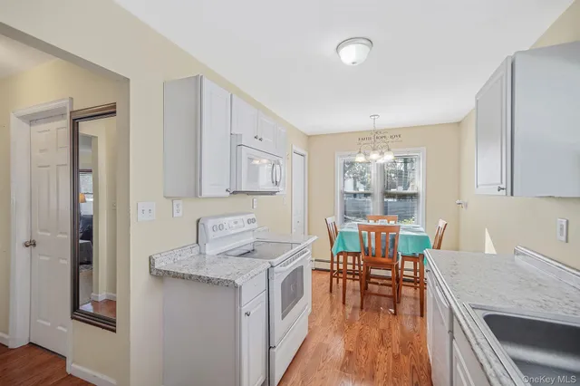 $499,000 | 59 Nevada Road, West Babylon, NY 11704