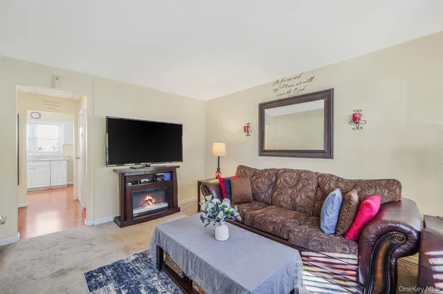 $499,000 | 59 Nevada Road, West Babylon, NY 11704