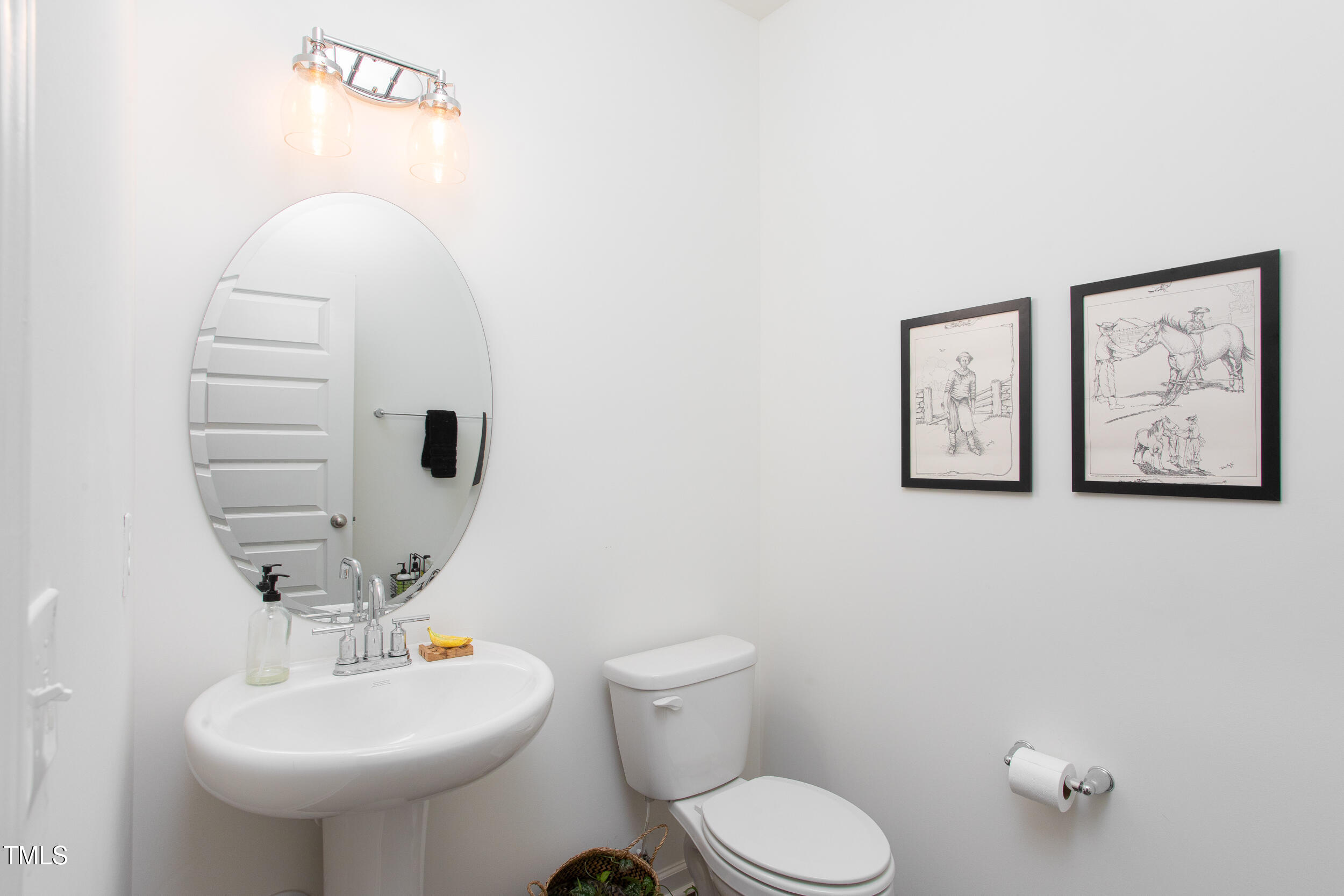 128 Rialto Street Chapel Hill, NC 27516 - Photo 23 of 44 a bathroom with a toilet sink and mirror