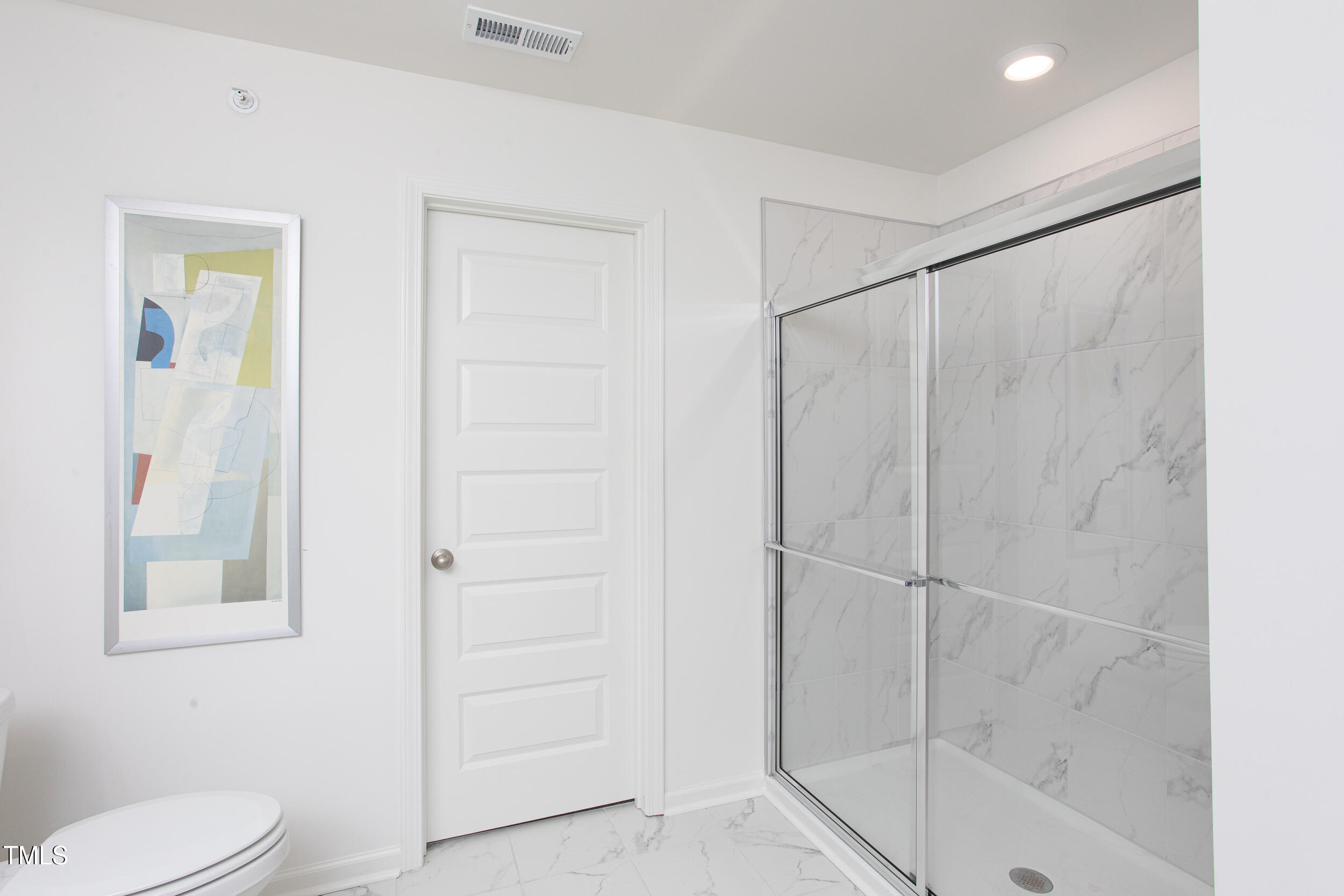 128 Rialto Street Chapel Hill, NC 27516 - Photo 31 of 44 a bathroom with a shower and a toilet