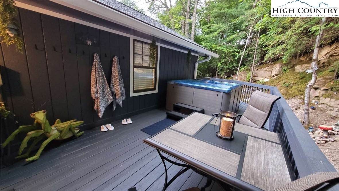 1157 Pine Ridge Road Beech Mountain, NC 28604 - Photo 18 of 25