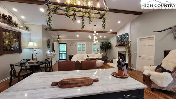 $550,000 | 1157 Pine Ridge Road, Beech Mountain, NC 28604