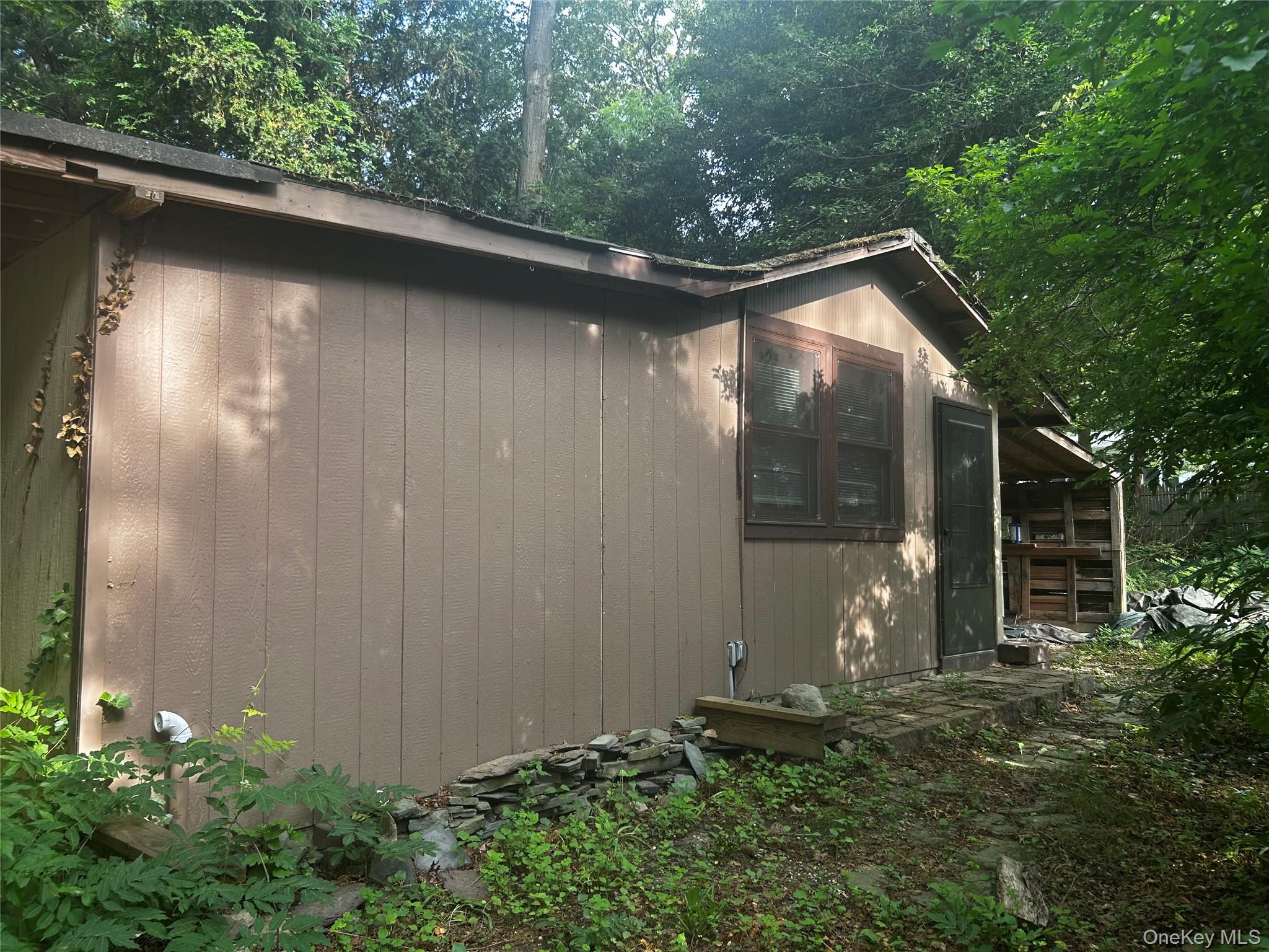 77 South Coleman Road Centereach, NY 11720 - Photo 30 of 31
