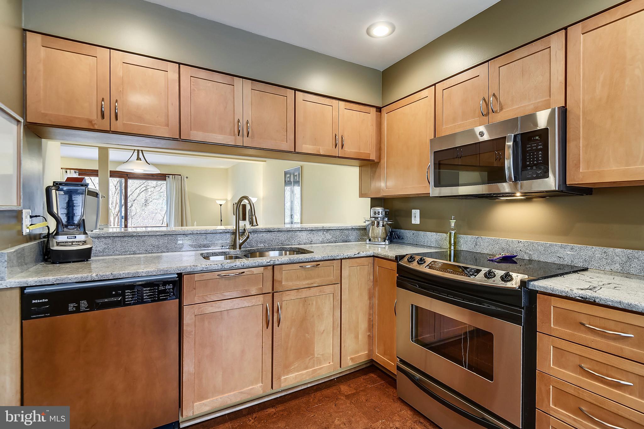 2035 Lyttonsville Road Silver Spring, MD 20910 - Photo 4 of 38