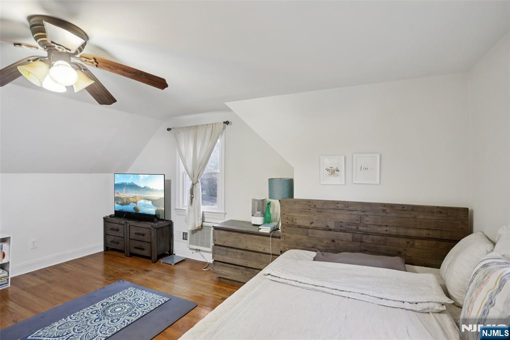 322 Marshall Street Ridgewood, NJ 07450 - Photo 20 of 32 a living room with furniture and a window