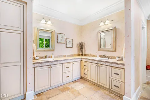 $2,600,000 | 12906 Morehead, Chapel Hill, NC 27517