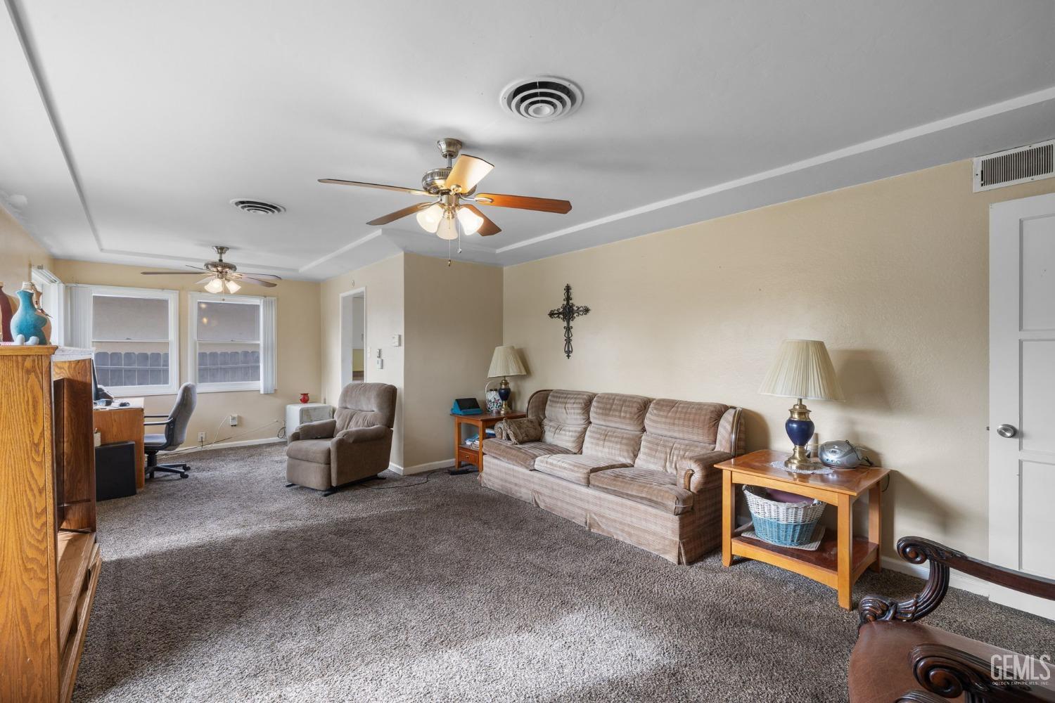 Undisclosed Address Bakersfield, CA 93309 - Photo 3 of 32