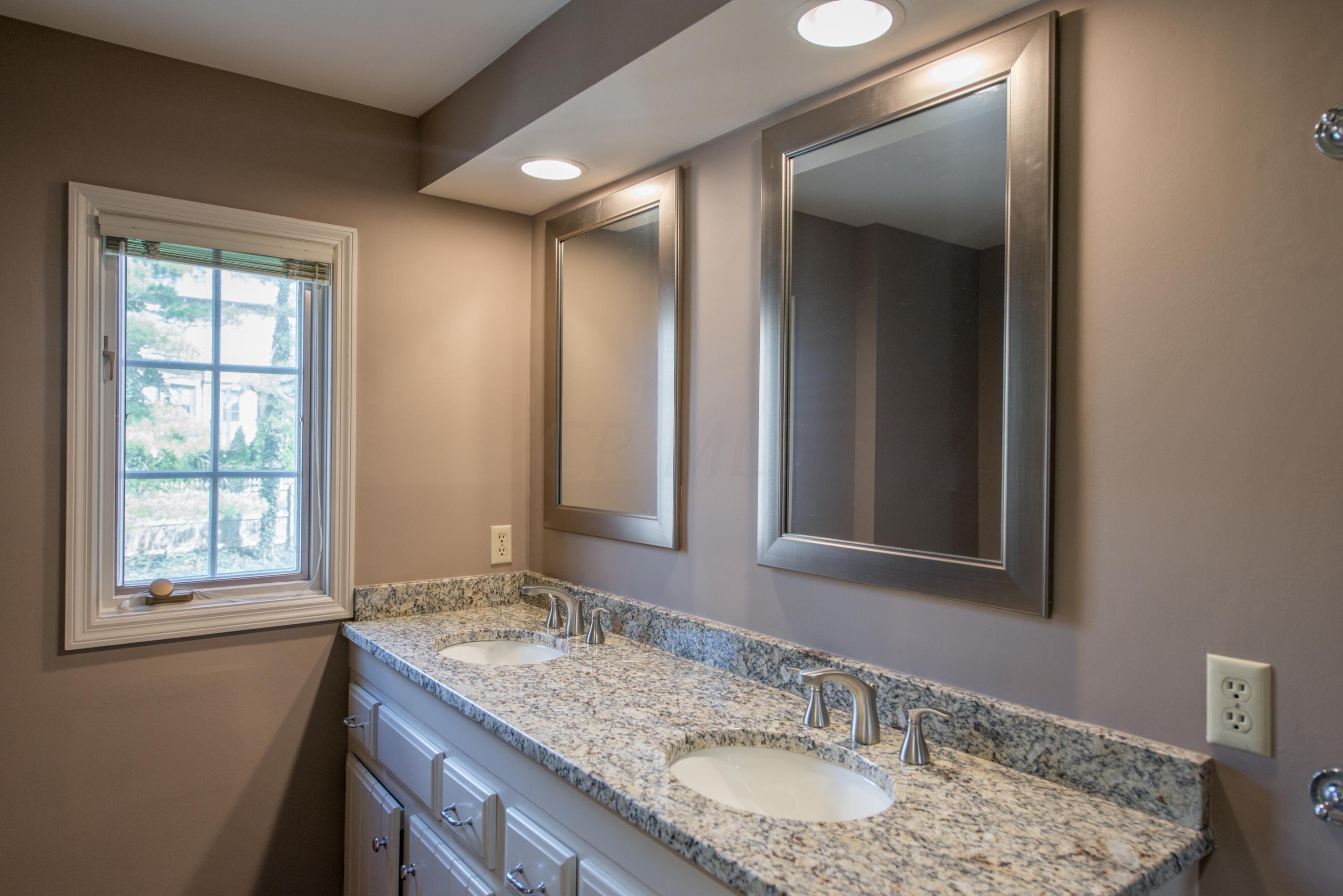 2368 Club Road Columbus, OH 43221 - Photo 46 of 74