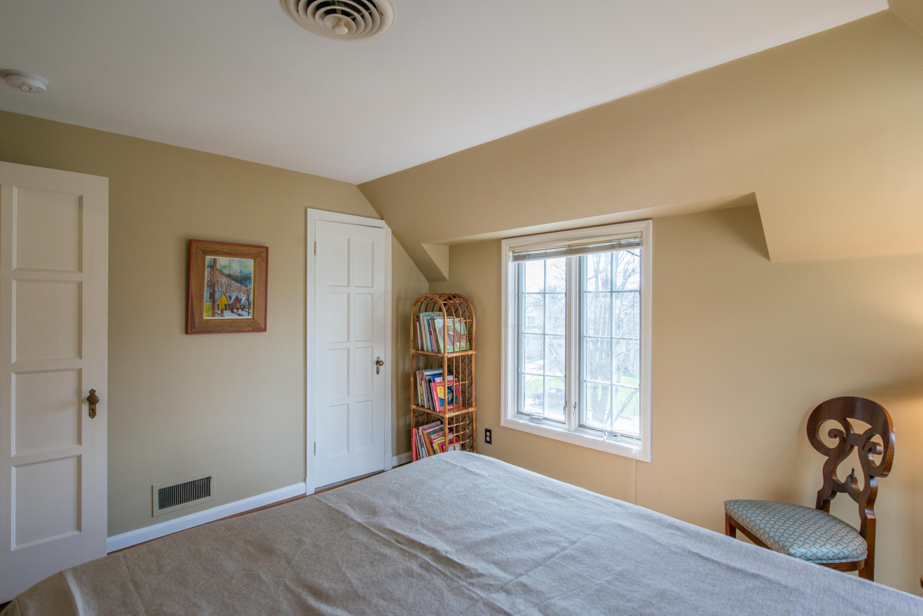 2368 Club Road Columbus, OH 43221 - Photo 60 of 74