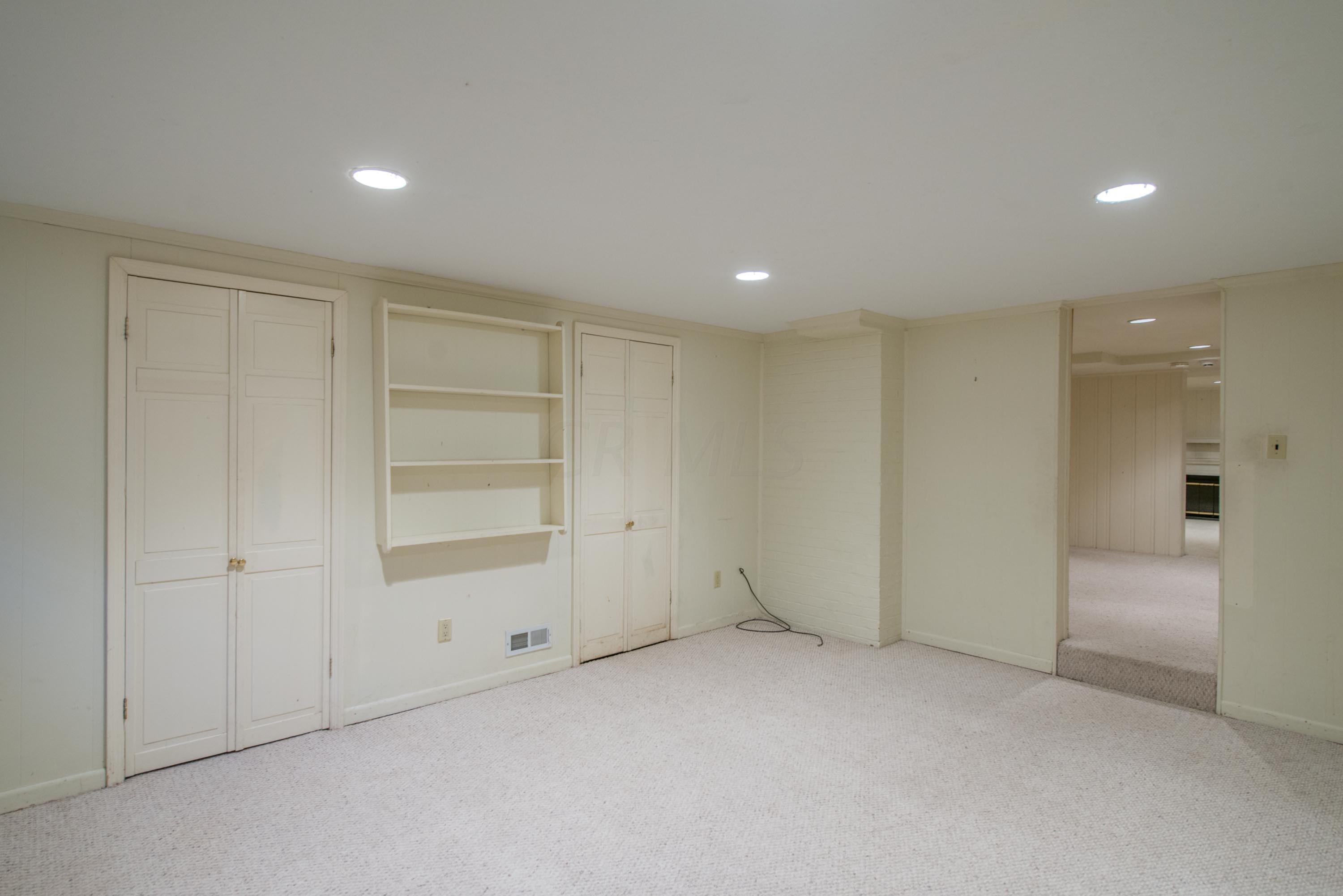 2368 Club Road Columbus, OH 43221 - Photo 64 of 74