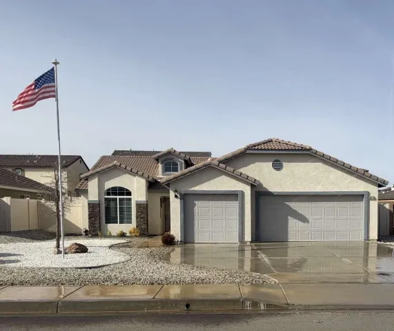 $505,000 | 8874 Tamarisk Avenue, Hesperia, CA 92344