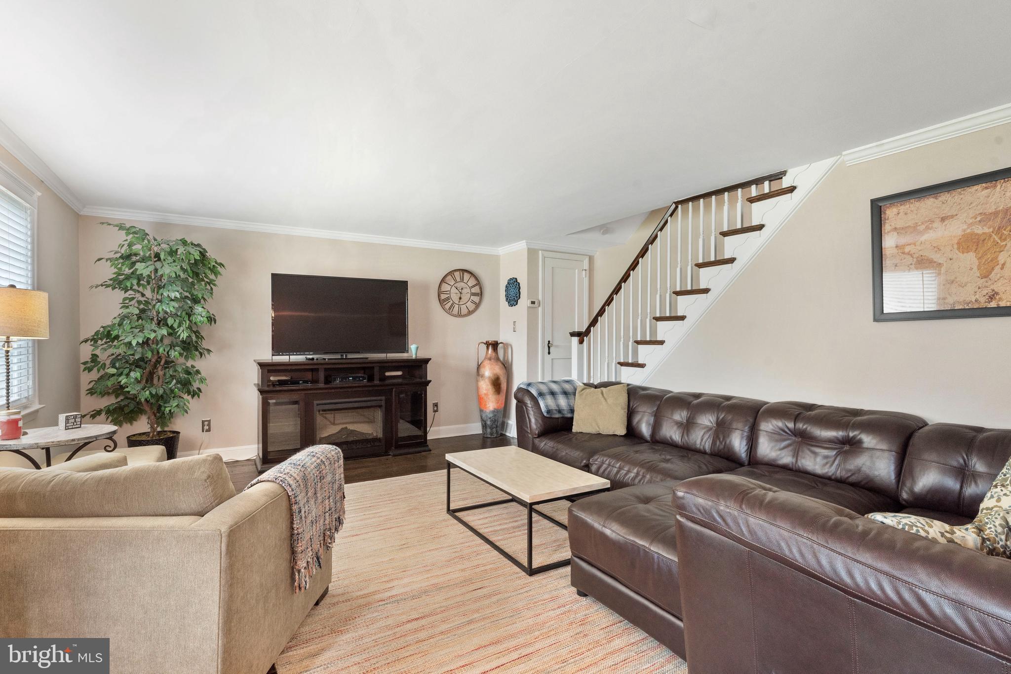 405 Allston Road Havertown, PA 19083 - Photo 3 of 25 Living Room