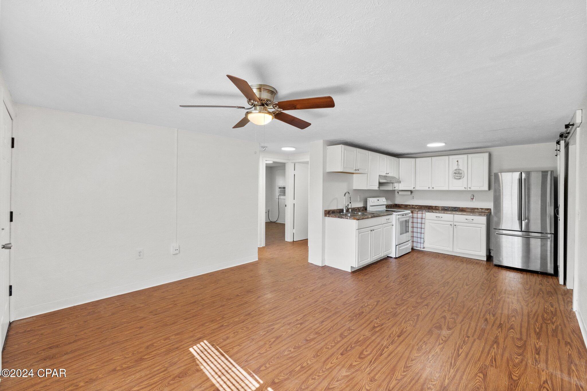 3512 Roche Avenue Vernon, FL 32462 - Photo 8 of 48 Gallery Image 8