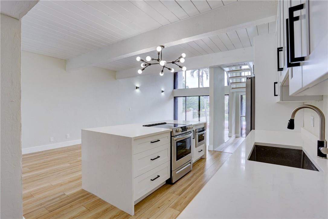 8811 Gatehouse Road, Unit 5 Plantation, FL 33324 - Photo 14 of 47 Photo 14