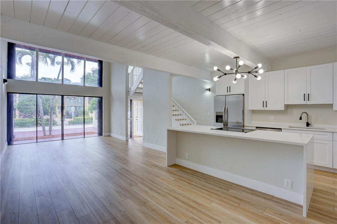 8811 Gatehouse Road, Unit 5 Plantation, FL 33324 - Photo 2 of 47 Photo 2