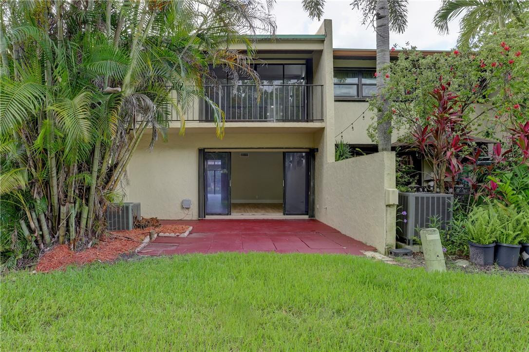 8811 Gatehouse Road, Unit 5 Plantation, FL 33324 - Photo 22 of 47 Photo 22