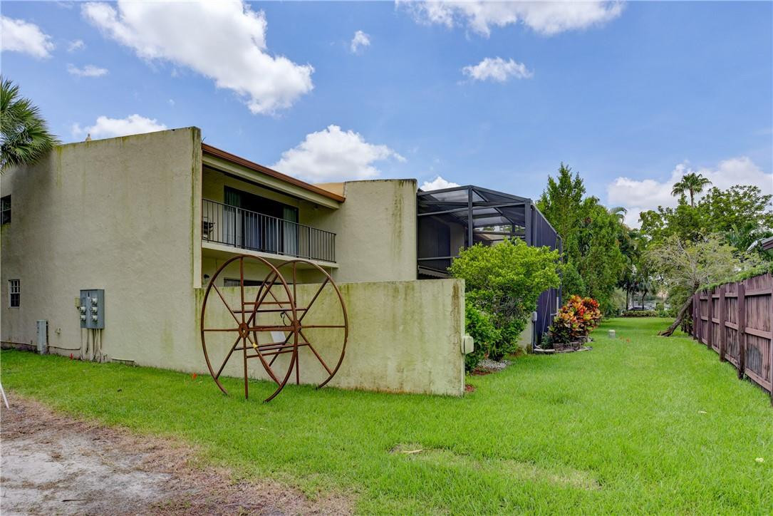 8811 Gatehouse Road, Unit 5 Plantation, FL 33324 - Photo 42 of 47 Photo 42