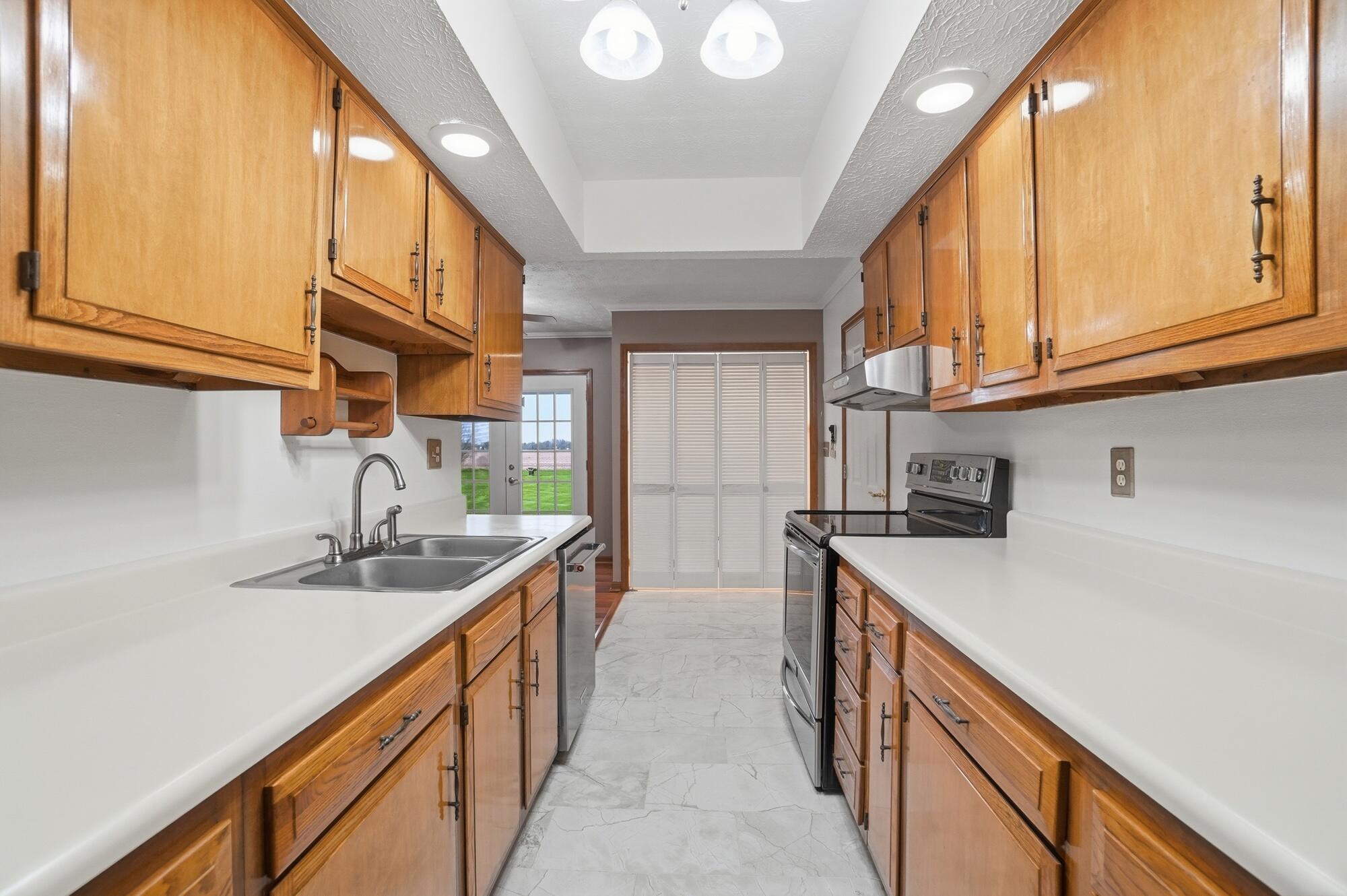 3715 Randee Lane Springfield, OH 45502 - Photo 12 of 46