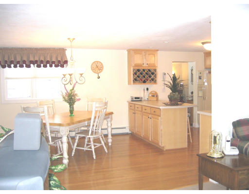 89 Old Stage Road Chelmsford, MA 01824 - Photo 16 of 17 Gallery Image 16