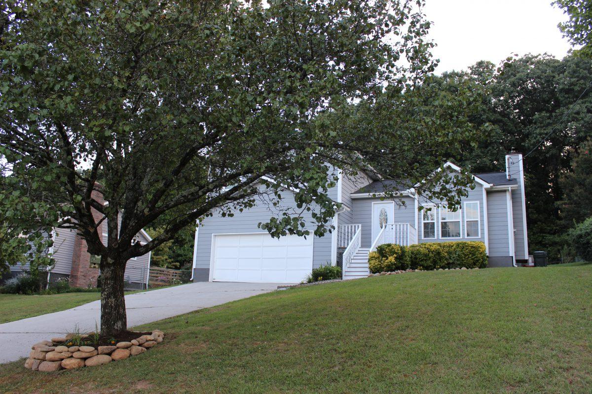 2428 Chimney Ridge Road Knoxville, TN 37923 - Photo 2 of 25 IMG_0828-1-1200x800