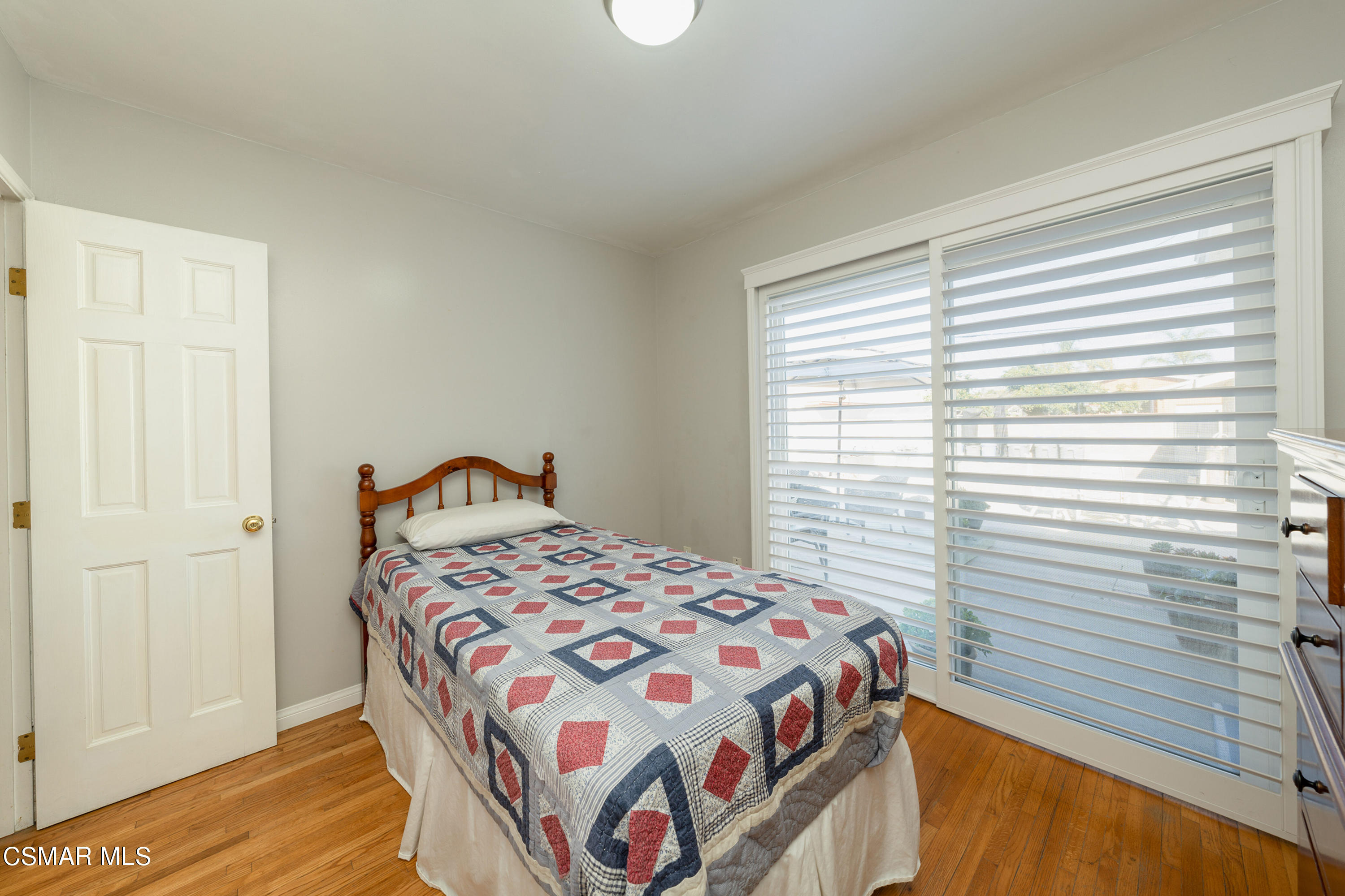 305 West Roderick Avenue Oxnard, CA 93030 - Photo 14 of 18 Roderick 3rd den -office