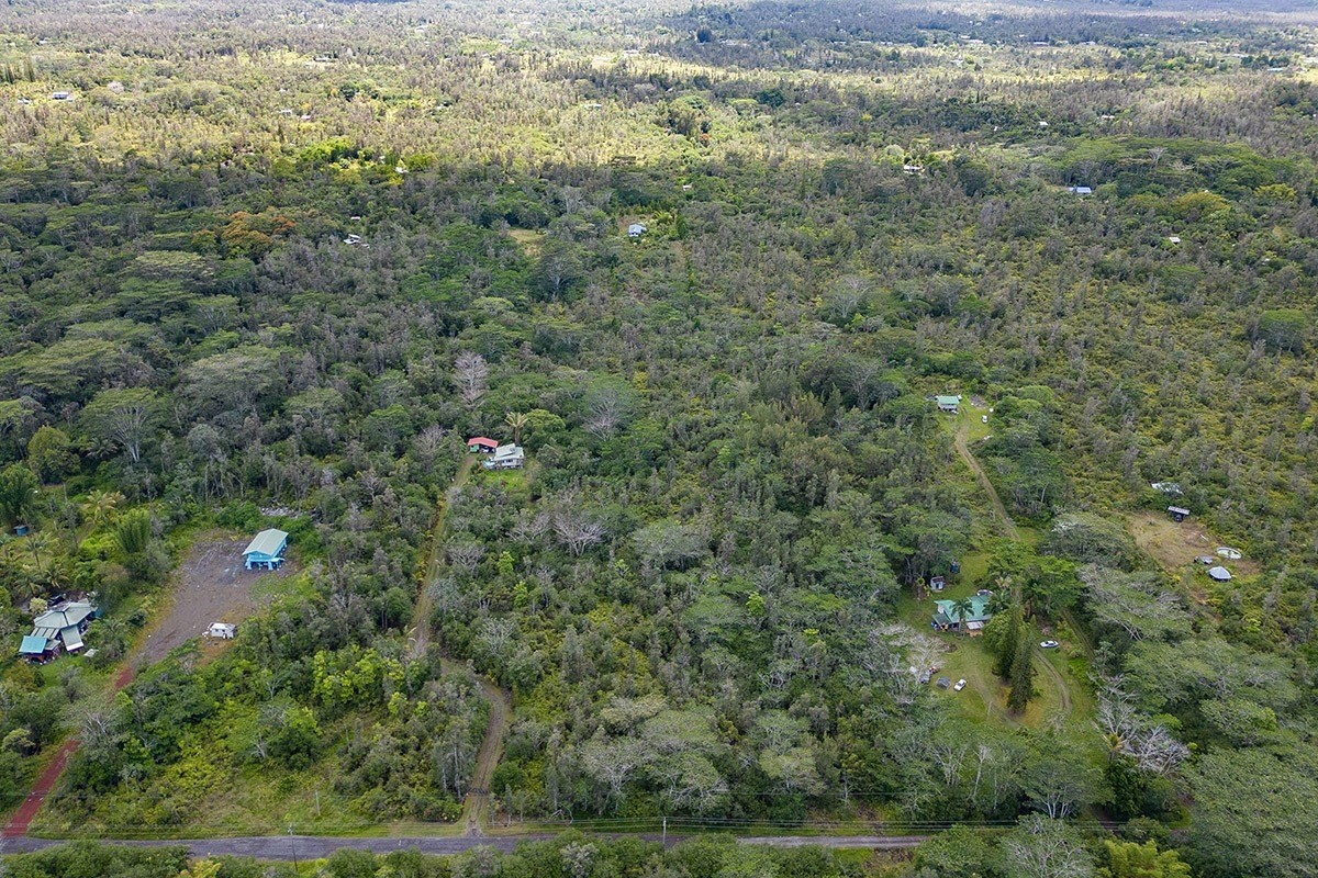 17 40th Avenue Keaau, HI 96749 - Photo 7 of 14 a view of a field of grass and trees