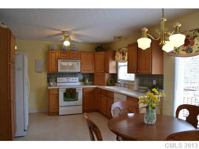 1668 Heatherhill Road Rock Hill, SC 29732 - Photo 4 of 13 Gallery Image 4