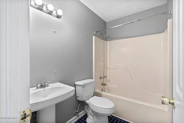 $1,500 | 303 Paddock Place, Jacksonville, NC 28546