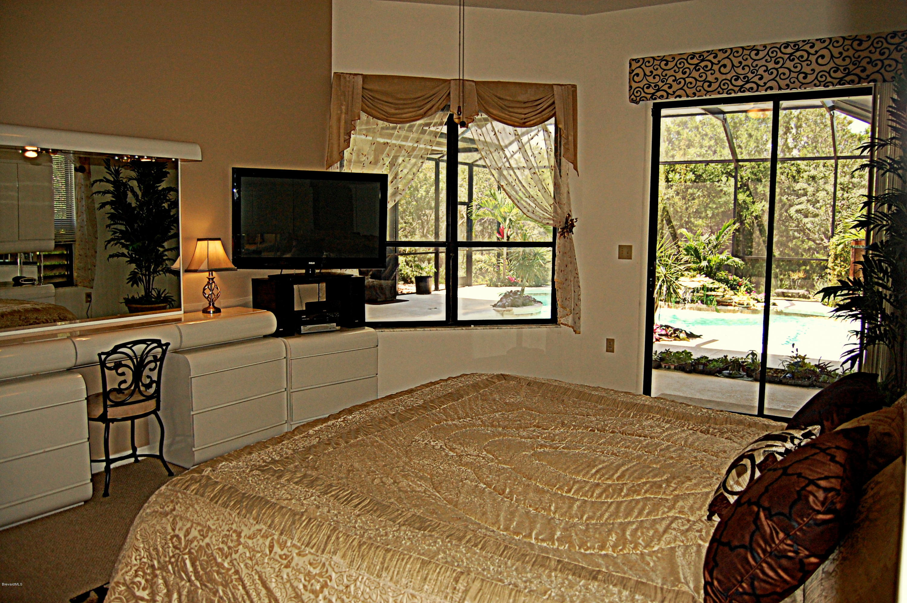 3880 Shady Run Road Melbourne, FL 32934 - Photo 17 of 41 Master Suite w/Amazing Views!
