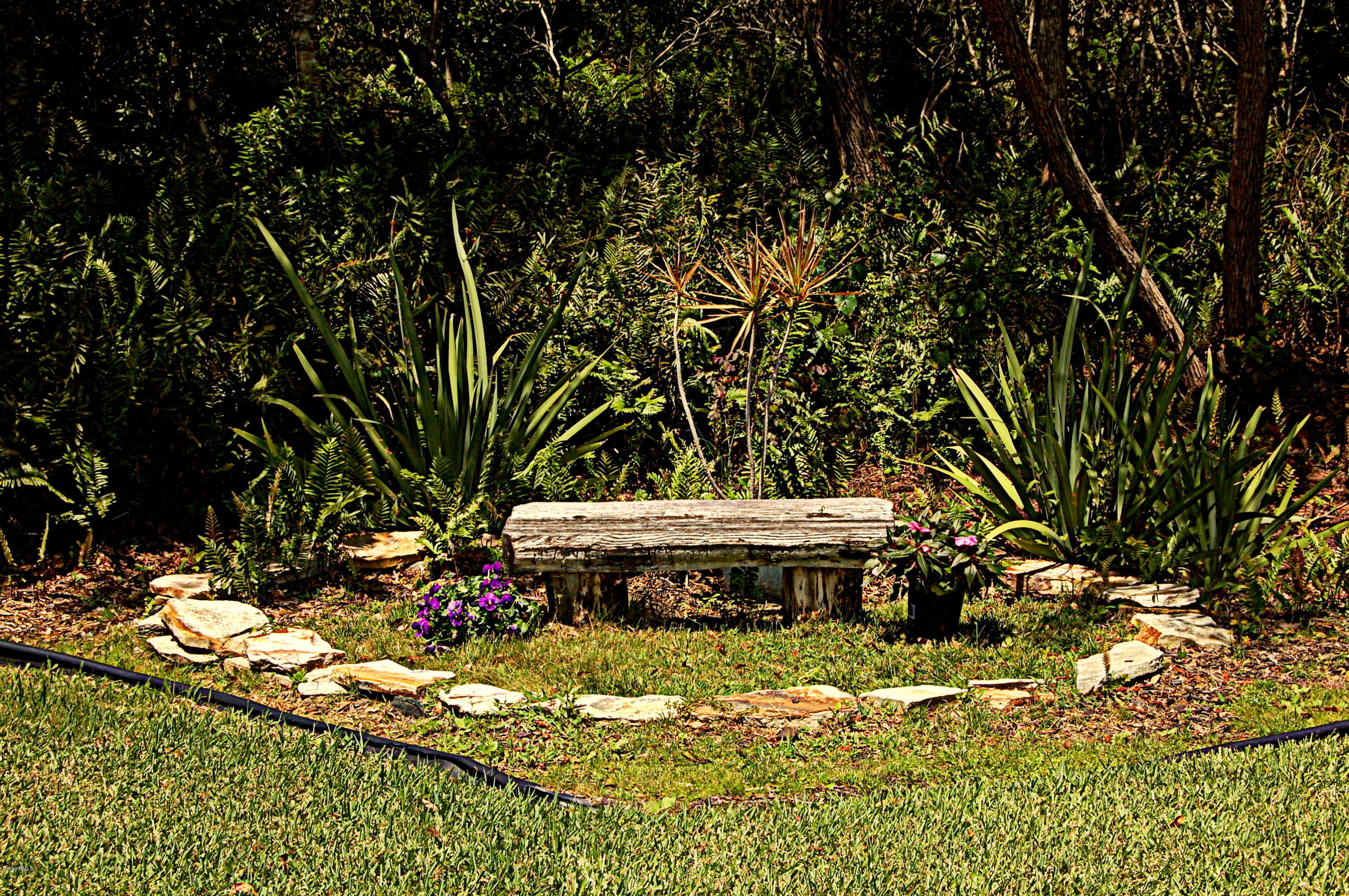3880 Shady Run Road Melbourne, FL 32934 - Photo 34 of 41 Serene Sitting area