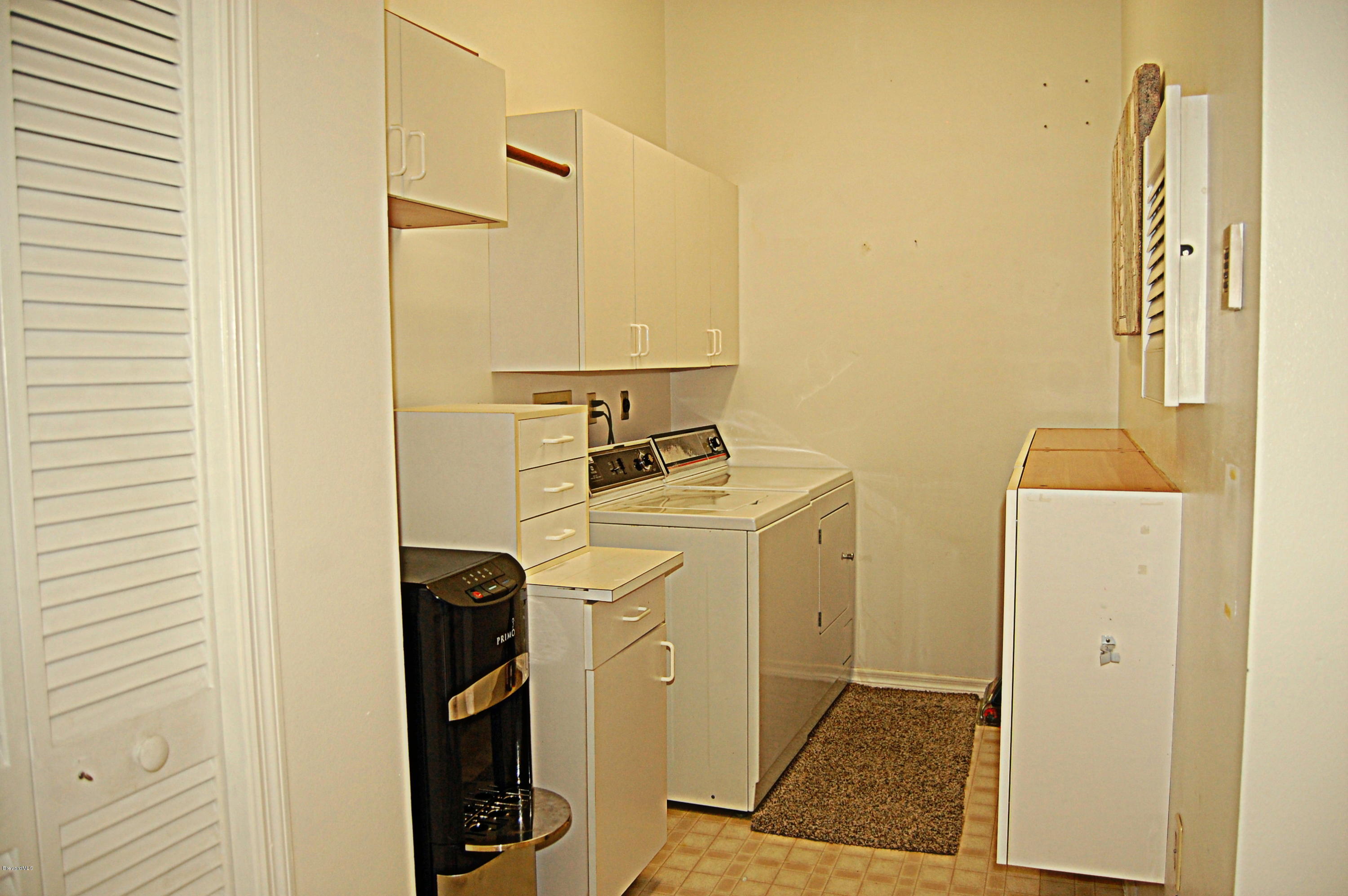 3880 Shady Run Road Melbourne, FL 32934 - Photo 37 of 41 Spacious Laundry area