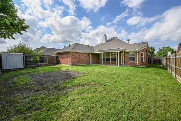 $2,700 | 304 Mimosa Drive, Murphy, TX 75094
