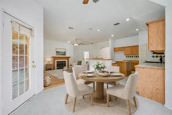 $2,700 | 304 Mimosa Drive, Murphy, TX 75094