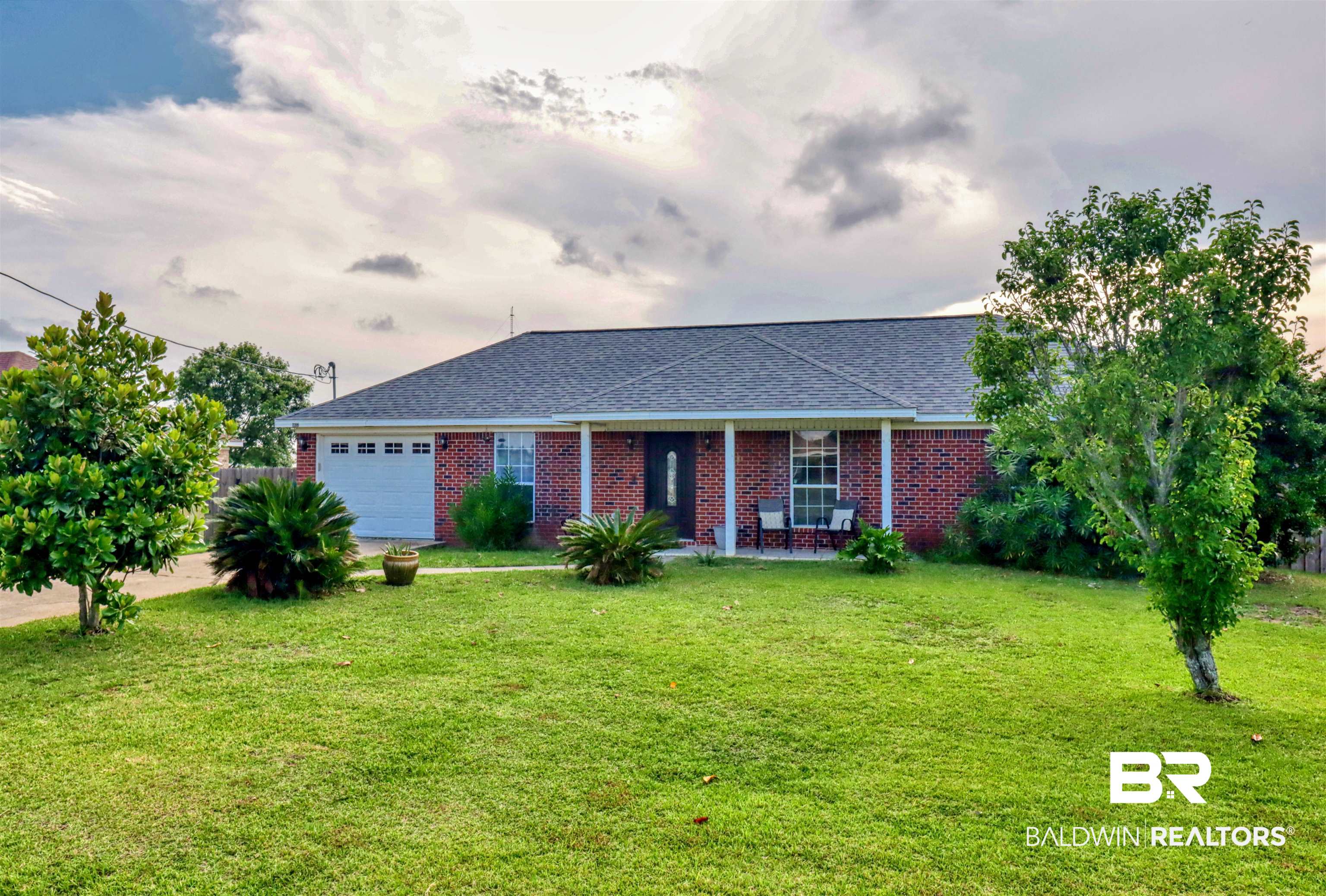 8833 Sherman Road Foley, AL 36535 - Photo 1 of 26 Front of the house
