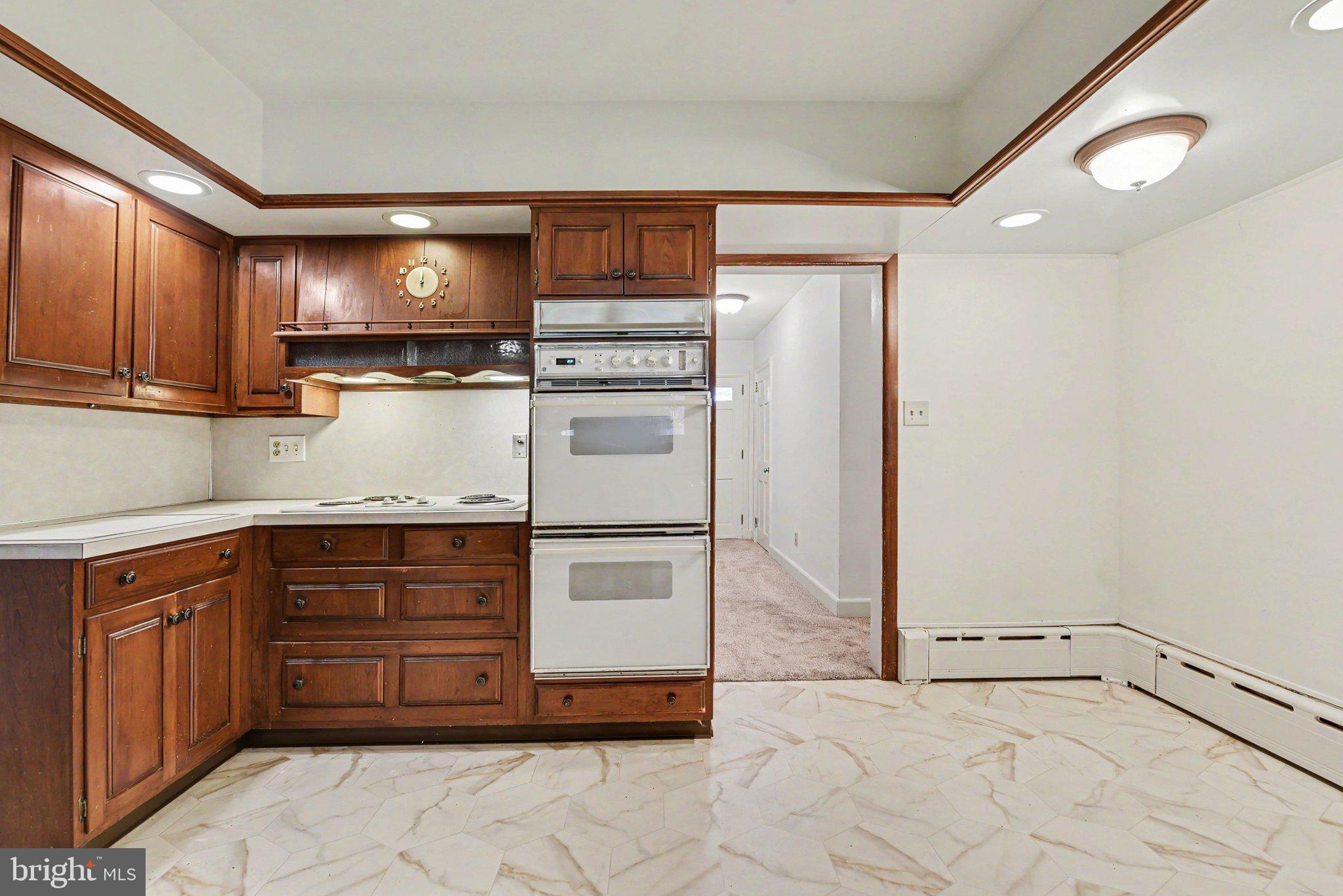 125 West Governor Road Hershey, PA 17033 - Photo 10 of 28