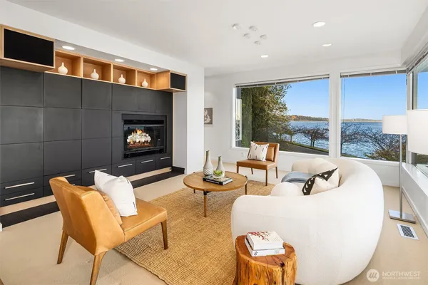 $2,480,000 | 3903 48th Avenue South, Seattle, WA 98118