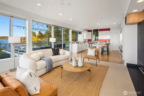 $2,480,000 | 3903 48th Avenue South, Seattle, WA 98118