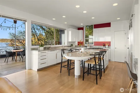 $2,480,000 | 3903 48th Avenue South, Seattle, WA 98118