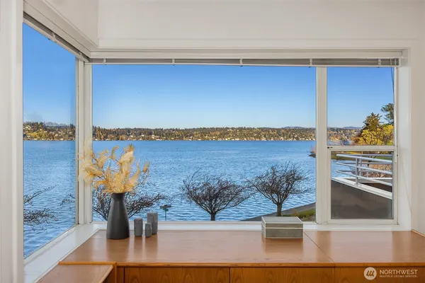 $2,480,000 | 3903 48th Avenue South, Seattle, WA 98118