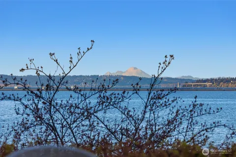 $2,480,000 | 3903 48th Avenue South, Seattle, WA 98118