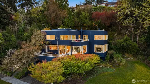 $2,480,000 | 3903 48th Avenue South, Seattle, WA 98118