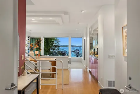 $2,480,000 | 3903 48th Avenue South, Seattle, WA 98118