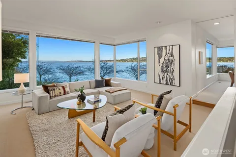 $2,480,000 | 3903 48th Avenue South, Seattle, WA 98118