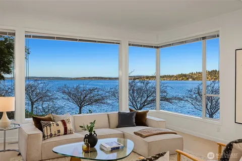 $2,480,000 | 3903 48th Avenue South, Seattle, WA 98118