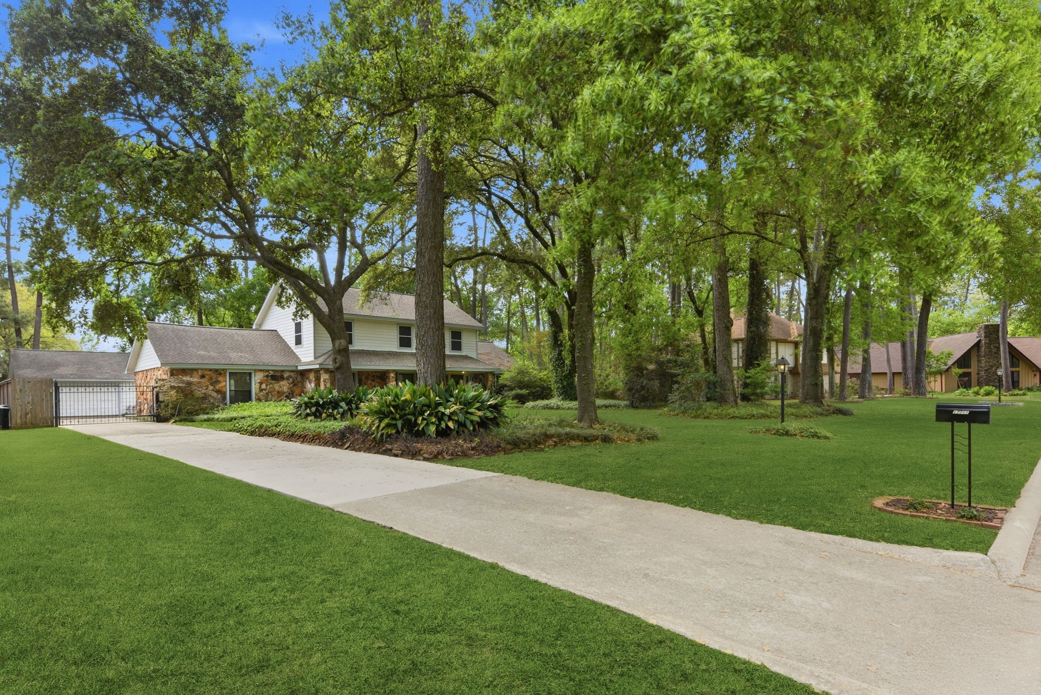 17711 Rustington Drive Spring, TX 77379 - Photo 2 of 38