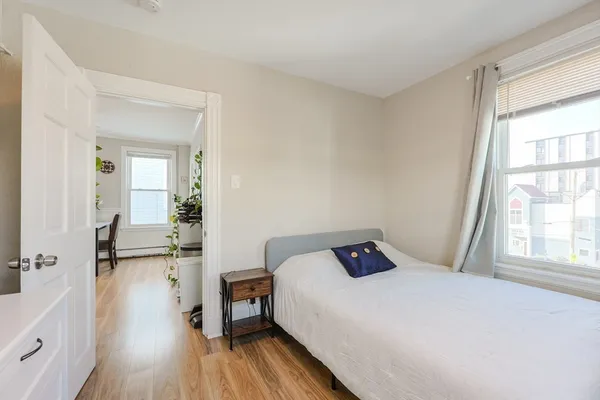 $3,350 | 19 Linden Street, Unit 3, Somerville, MA 02143