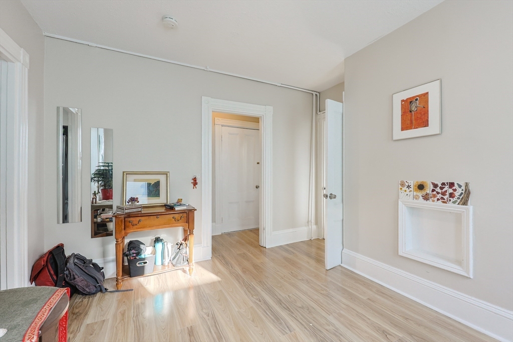 19 Linden Street, Unit 3 Somerville, MA 02143 - Photo 16 of 33