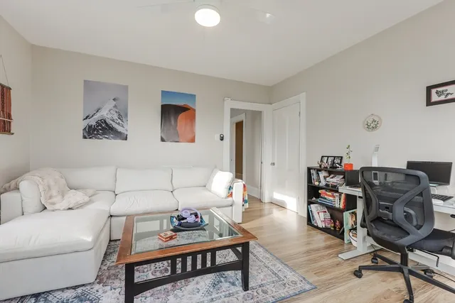 $3,500 | 19 Linden Street, Unit 3, Somerville, MA 02143